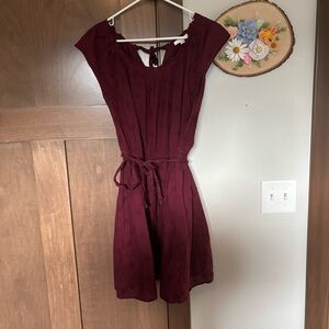 LC Lauren Conrad Burgundy Pleat Neck Embroidered Cotton Dress Size M